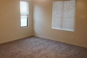 5750 W Raymond St, Phoenix, AZ 85043 - Photo 27