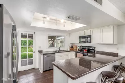 4732 W Davis Road, Glendale, AZ 85306 - Photo 11