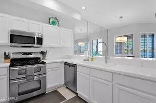 8270 N Hayden Rd, Scottsdale, AZ 85258 - Photo 7