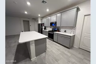 17160 W Running Deer Trail, Surprise, AZ 85387 - Photo 5