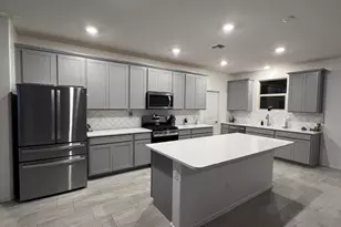 17160 W Running Deer Trl, Surprise, AZ 85387 - Photo 3