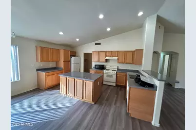 10857 E Wier Avenue, Mesa, AZ 85208 - Photo 11