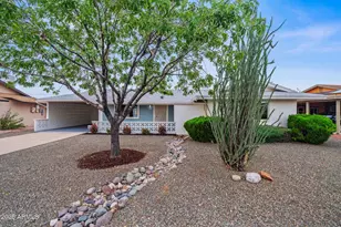 10947 W Canterbury Dr, Sun City, AZ 85351 - Photo 1