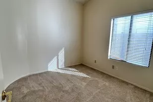 3809 E Desert Flower Ln, Phoenix, AZ 85044 - Photo 17