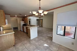 3809 E Desert Flower Ln, Phoenix, AZ 85044 - Photo 11