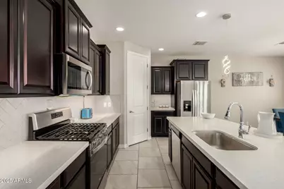 11551 E Shepperd Avenue, Mesa, AZ 85212 - Photo 9