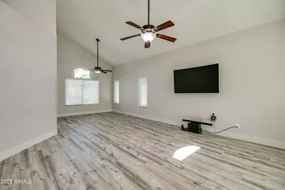 6620 W Louise Drive, Glendale, AZ 85310 - Photo 3