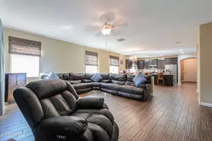 44027 W Caven Dr, Maricopa, AZ 85138 - Photo 17