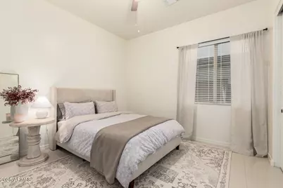 3010 E Desert Lane, Phoenix, AZ 85042 - Photo 17