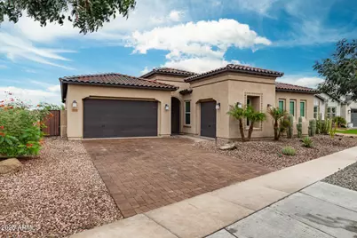 3010 E Desert Lane, Phoenix, AZ 85042 - Photo 1