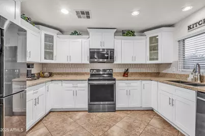 22602 W Yavapai Street, Buckeye, AZ 85326 - Photo 9