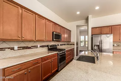 8539 W Midway Avenue, Glendale, AZ 85305 - Photo 7