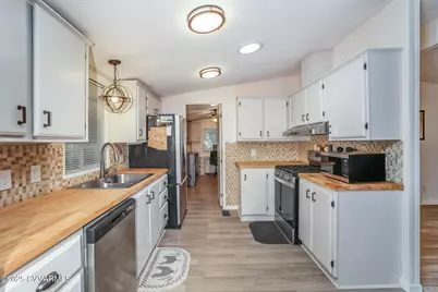 2050 W State Route 89A -- #105, Cottonwood, AZ 86326 - Photo 3