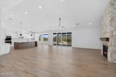 1688 E Creek Canyon Road, Phoenix, AZ 85086 - Photo 5