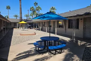 302 W Medlock Dr, Phoenix, AZ 85013 - Photo 7