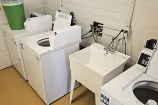 302 W Medlock Dr, Phoenix, AZ 85013 - Photo 9