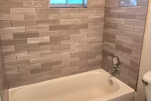 302 W Medlock Dr, Phoenix, AZ 85013 - Photo 7