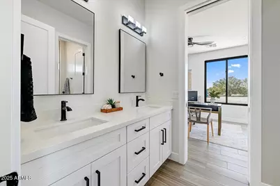 31503 N 170th Drive, Surprise, AZ 85387 - Photo 17