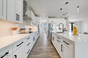 31503 N 170th Dr, Surprise, AZ 85387 - Photo 5