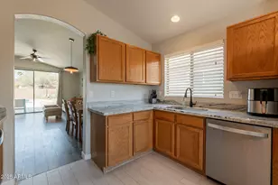 10346 E Desert Dawn Dr, Gold Canyon, AZ 85118 - Photo 17