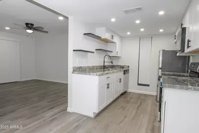 3119 W Cochise Drive #109, Phoenix, AZ 85051 - Photo 3