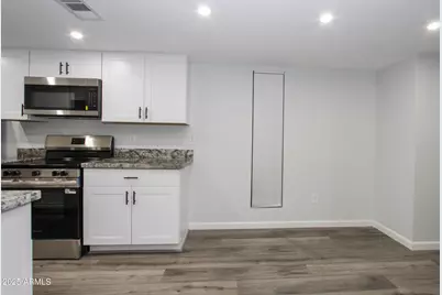 3119 W Cochise Drive #109, Phoenix, AZ 85051 - Photo 11