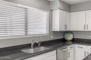 2027 E Parkside Ln, Phoenix, AZ 85024 - Photo 25