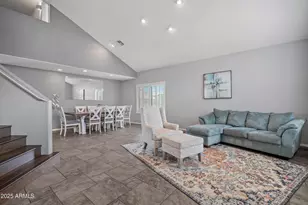 2027 E Parkside Ln, Phoenix, AZ 85024 - Photo 3