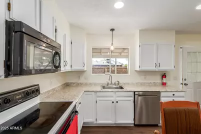 2109 E Cindy Street, Chandler, AZ 85225 - Photo 7