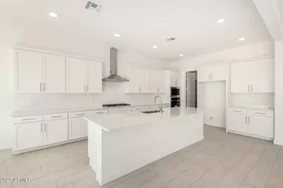 18173 W Watkins Street, Goodyear, AZ 85338 - Photo 9