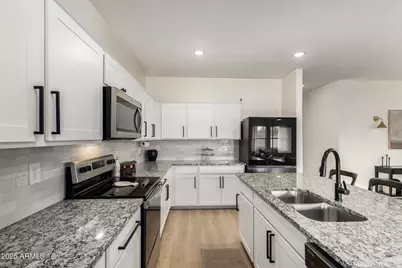 9519 W Agora Lane, Tolleson, AZ 85353 - Photo 11