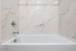 4924 S 106th Ln, Tolleson, AZ 85353 - Photo 9