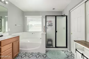 14157 W Desert Hills Dr, Surprise, AZ 85379 - Photo 21