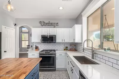 14157 W Desert Hills Drive, Surprise, AZ 85379 - Photo 13