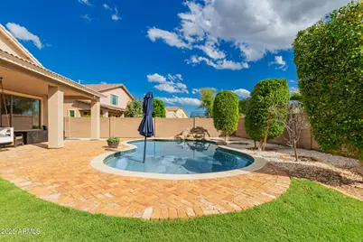 14157 W Desert Hills Drive, Surprise, AZ 85379 - Photo 37