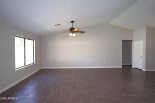 13354 W Cottonwood St, Surprise, AZ 85374 - Photo 11