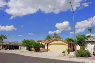 13354 W Cottonwood St, Surprise, AZ 85374 - Photo 5
