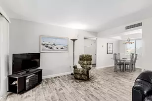 4554 E Paradise Village Pkwy N, Phoenix, AZ 85032 - Photo 5