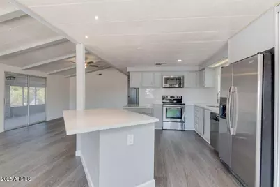 7713 E Impala Avenue, Mesa, AZ 85209 - Photo 9