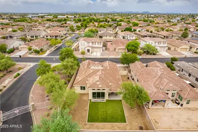8987 W Seldon Lane, Peoria, AZ 85345 - Photo 39