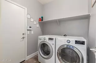 8987 W Seldon Ln, Peoria, AZ 85345 - Photo 29