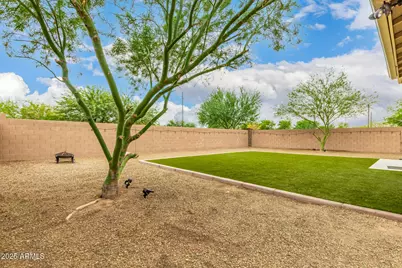 8987 W Seldon Lane, Peoria, AZ 85345 - Photo 33