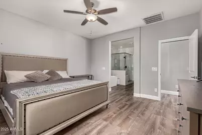 8987 W Seldon Lane, Peoria, AZ 85345 - Photo 15