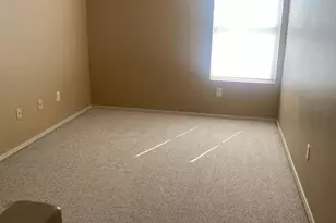 12190 W Belmont Dr, Avondale, AZ 85323 - Photo 9