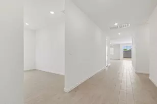 8544 W Saratoga Way, Florence, AZ 85132 - Photo 3