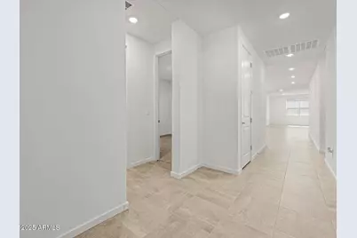 8526 W Saratoga Way, Florence, AZ 85132 - Photo 3