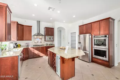 789 E San Carlos Way, Chandler, AZ 85249 - Photo 5