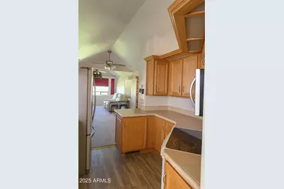 8276 Lake Shore Drive #302, Show Low, AZ 85901 - Photo 7