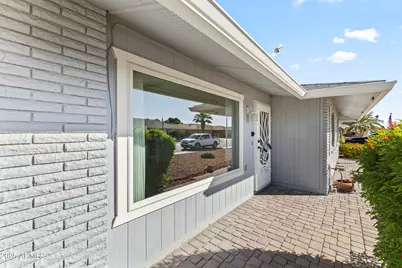 10902 W Brookside Drive, Sun City, AZ 85351 - Photo 3