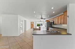 10902 W Brookside Dr, Sun City, AZ 85351 - Photo 5